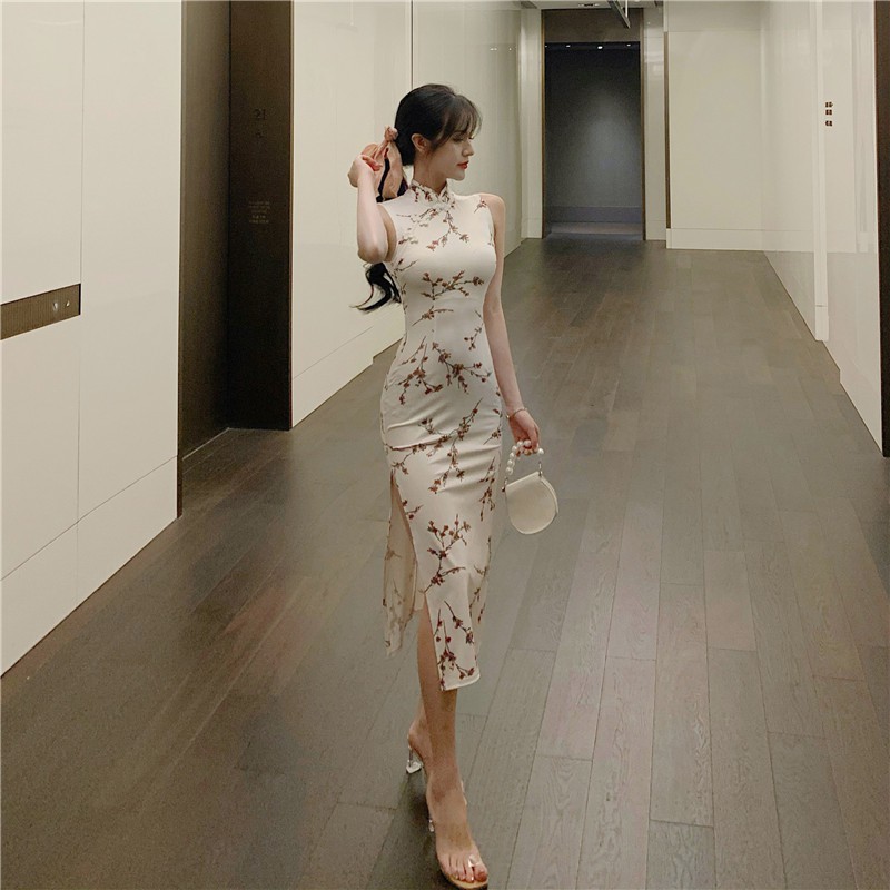 (SĂN M) Sườn xám trắng hoa nhí 2 kiểu | BigBuy360 - bigbuy360.vn