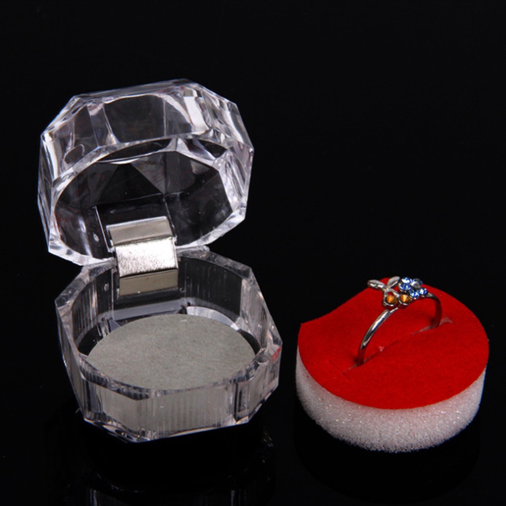 Hộp Đựng Nhẫn Hình Bát Giác Trong Suốt