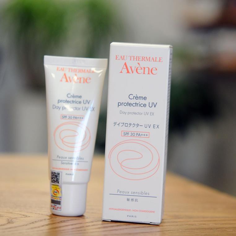 Kem Dưỡng Ẩm/Kem Chống Nắng Avene - Avene Day Protector UV SPF30 PA+++ 40ml