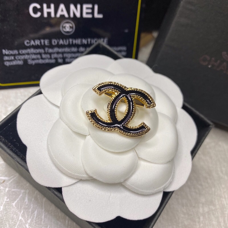 Tag cài áo chanel mini, cài áo vest, cài mũ siêu xinh