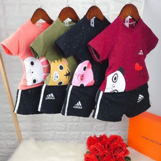 50 áo chục,  50 quần chục, 50 áo chục,  50 quần chục, 50 áo chục,  50 quần chục, 50 áo chục,  50 quần chục, 50 áo chục,