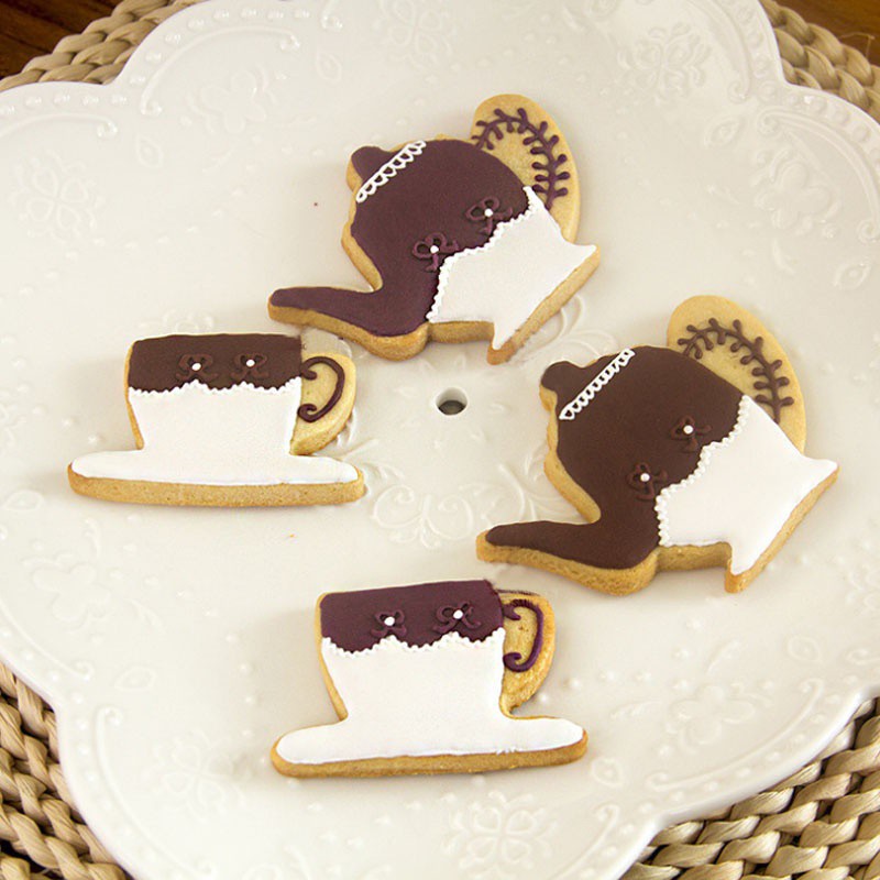 Bộ 2 khuôn làm bánh cookie hình tách trà, ly trà