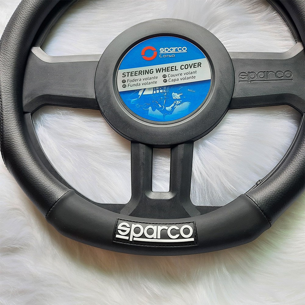 Bọc vô lăng KIA SONET kiểu DCUT Chính hãng SPARCO