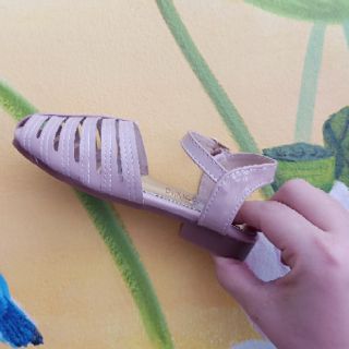 Dép bé gái size trung và đại.size 26đến 35