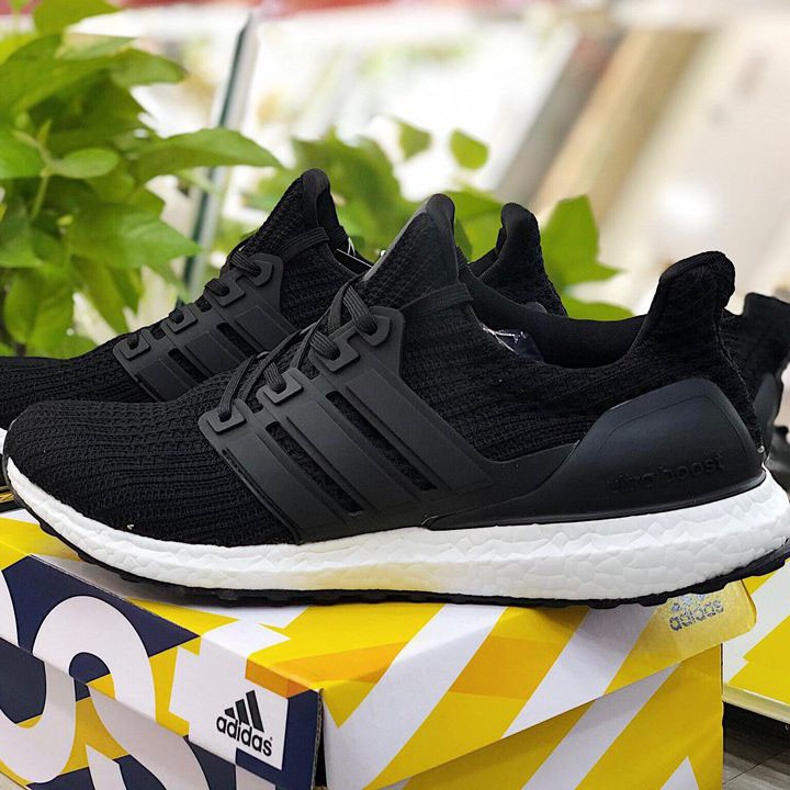 Giày Ultra Boost 4.0 đen