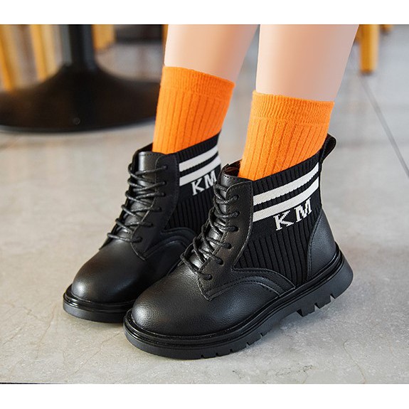 Boot da bé gái bé trai thiết kế chun cực đẹp da mềm đi êm chân giày cao cổ trẻ em dễ phối đồ mẫu mới 2020