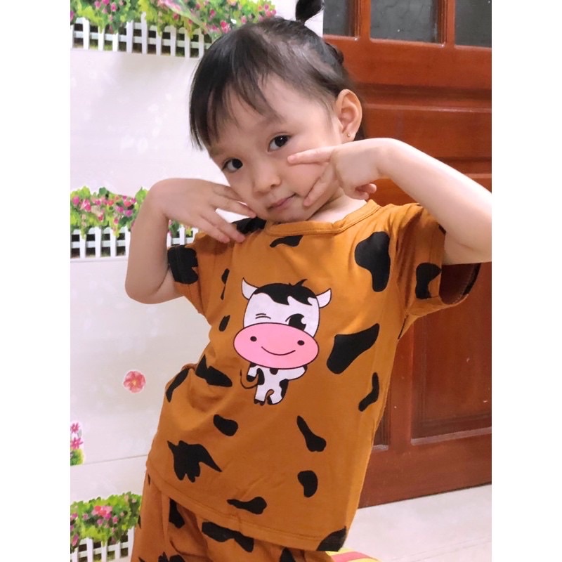 Quần Áo Trẻ Em Bi Kids Thời Trang Cho Bé Bộ Cộc Tay Bò Sữa Đáng Yêu Cực Dễ Thương Vải Thun Lạnh 100% Co Giãn Thoáng Mát