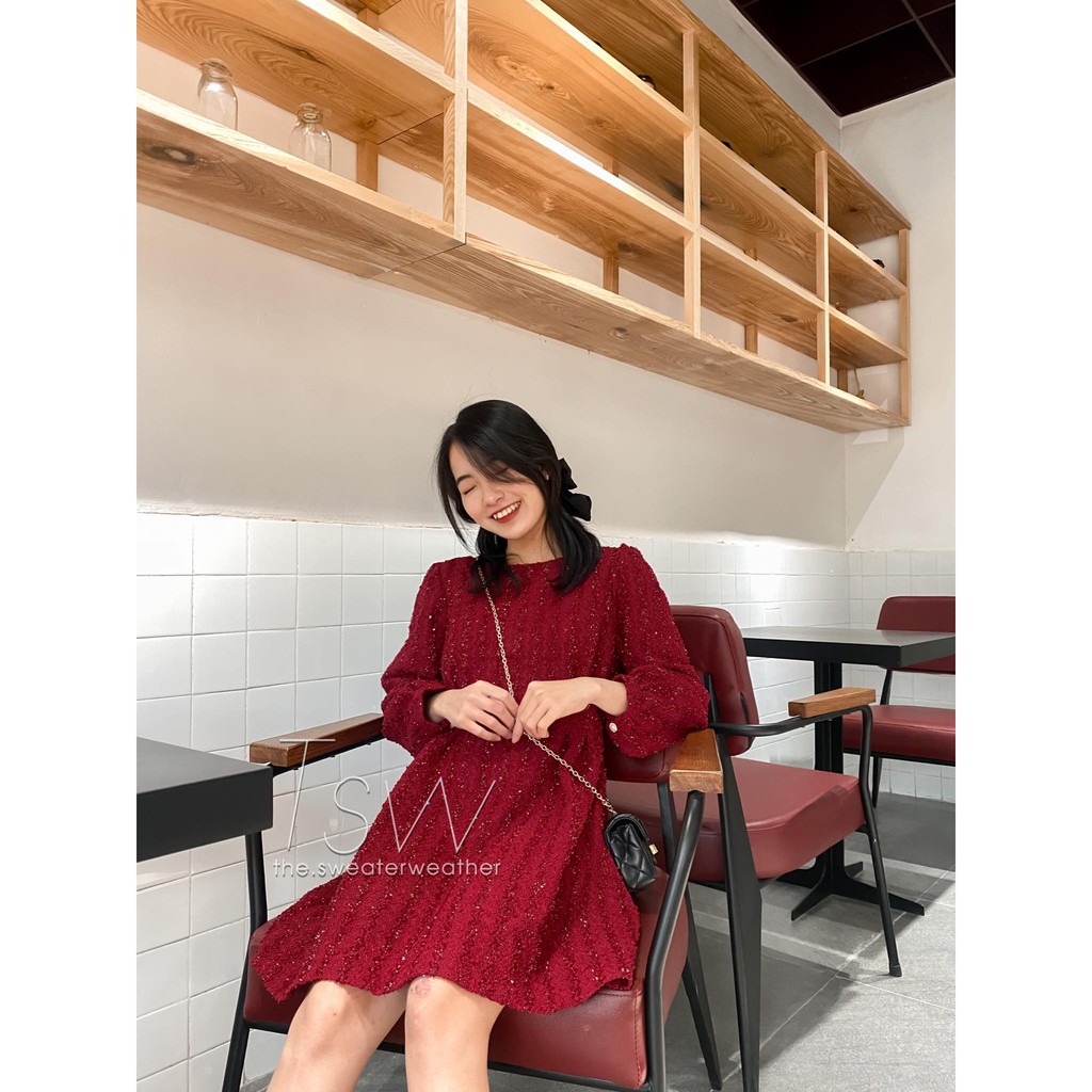 Váy liền vải nhũ chiết eo | BigBuy360 - bigbuy360.vn