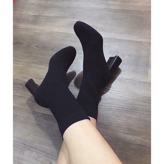 Boot Zara len cổ lửng mũi tròn