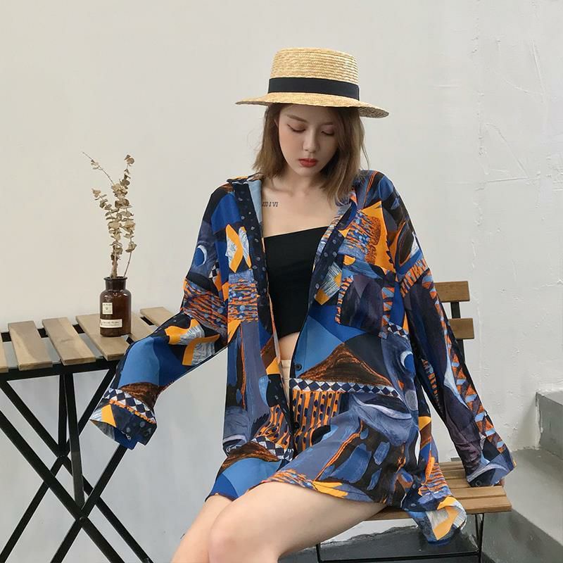 Áo Khoác Sơ Mi Nữ Form Rộng Tay Dài Ulzzang In Họa Tiết Màu