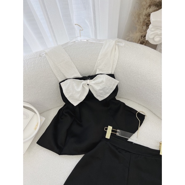 SET ÁO ĐEN PHỐI NƠ NGỰC + QUẦN SHORT ĐEN