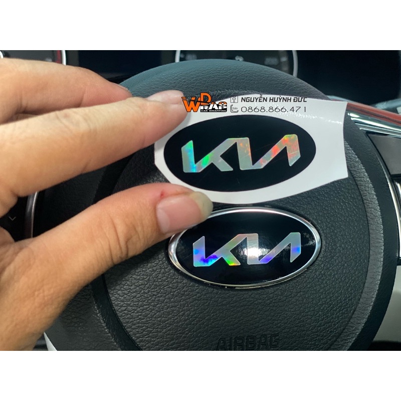 Decal Logo KIA mới dành cho xe từ đời 2016-2021 (7 logo tặng 3 logo dự phòng và 2 miếng dán thử không chữ)
