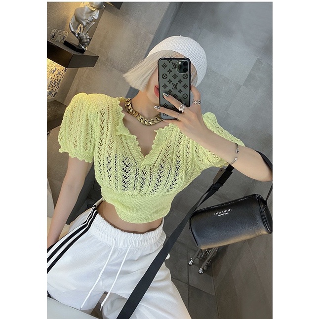 Áo Croptop Len Móc Cổ V LSEOUL A2497 Chất Dày Dặn Thoáng Mát Trẻ Trung Năng Động