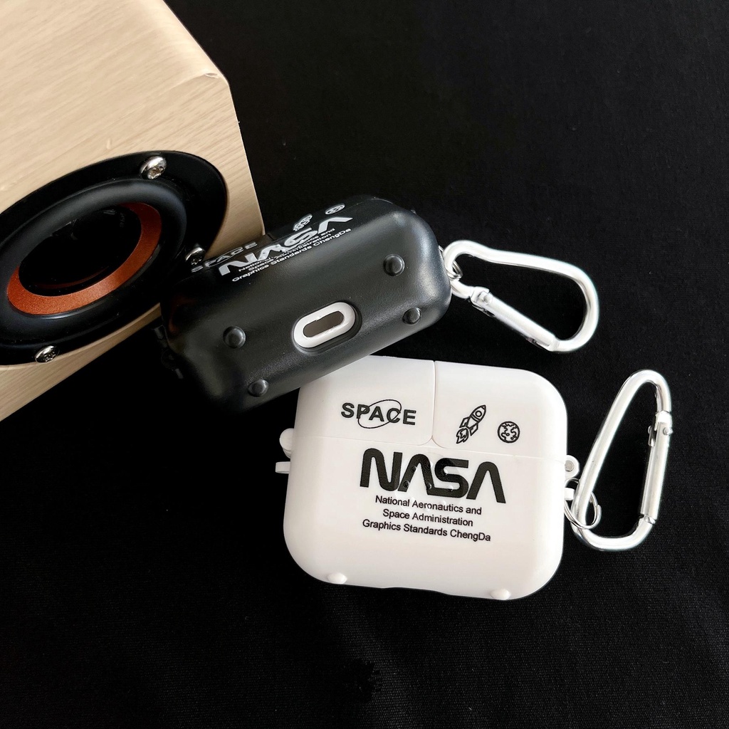 Vỏ Bảo Vệ Hộp Sạc Tai Nghe Bluetooth Không Dây AirPods 1 2 pro 3 2021 gen3 Bằng Silicon Mềm Chống Rơi Hình NASA Trắng Đen