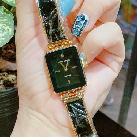 Đồng hồ nữ Anne klein, mặt vuông, dáng lắc. hàng full box, thẻ bảo hành 12 tháng
