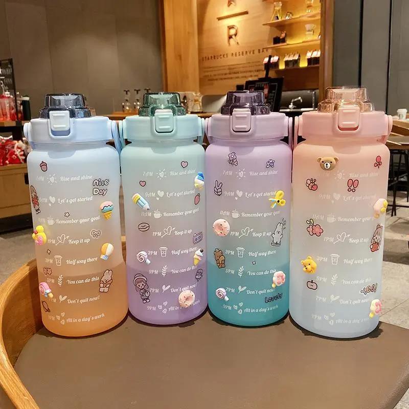 Bình Đựng Nước 2L Dễ Thương Có Vạch Báo Giờ Uống Nước