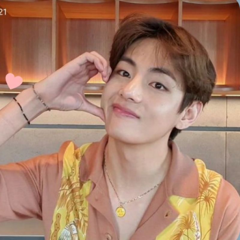 Vòng tay cheap moment Taehyung BTS