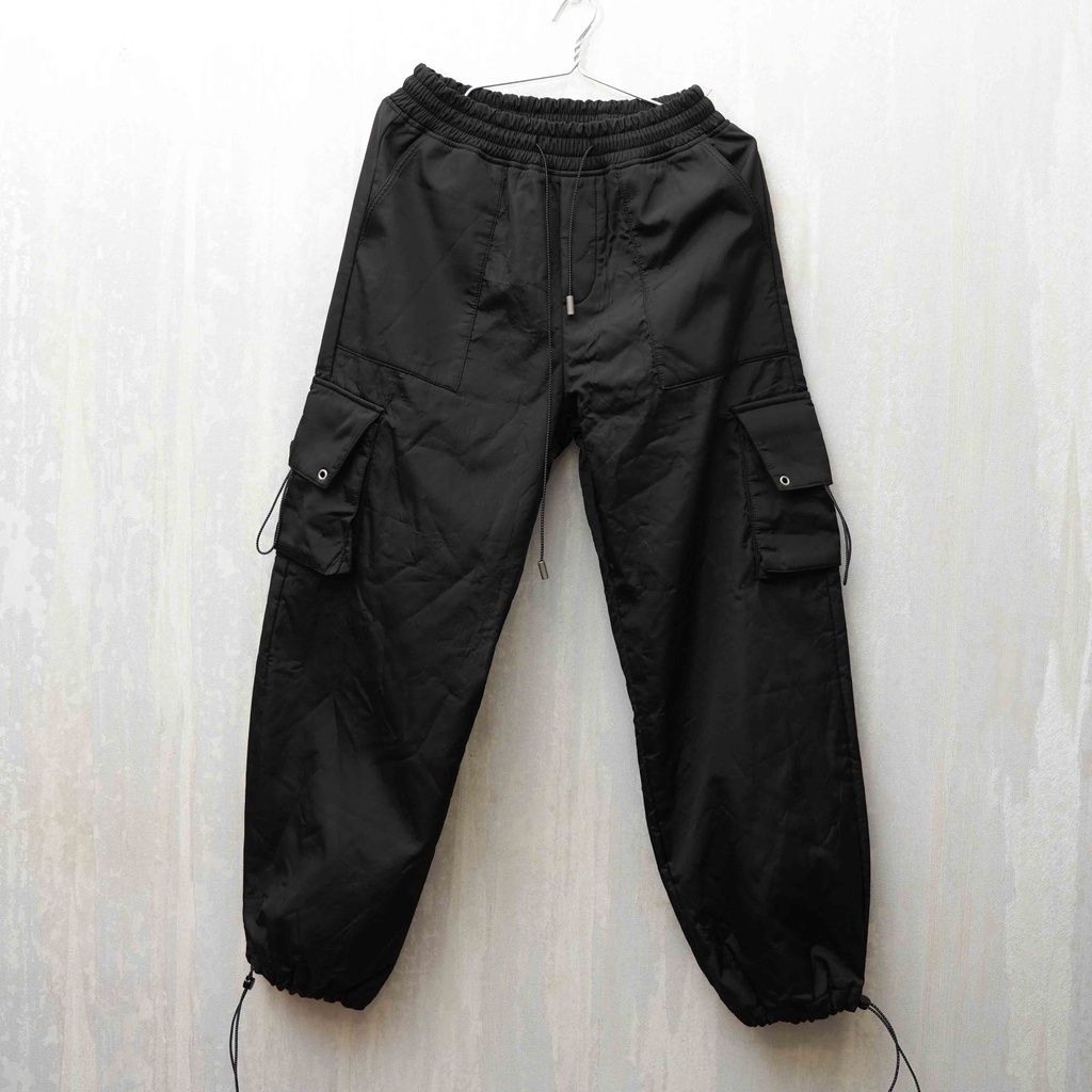 Quần Jogger da, size XL