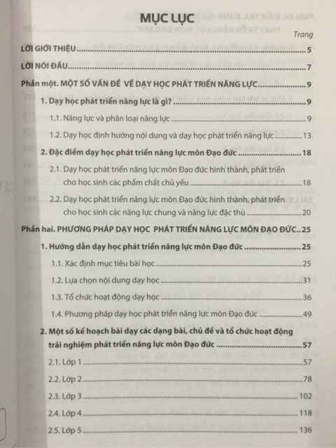 Sách - Dạy học và phát triển năng lực Môn Đạo Đức