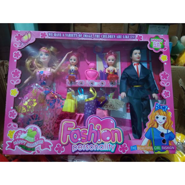 Hộp búp bê gia đình