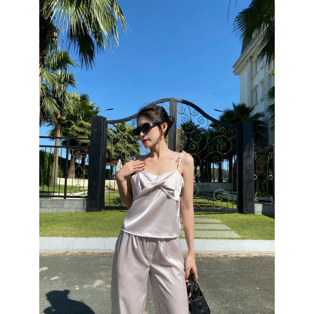 Bộ Lụa Mát Mịn 2 dây cột Xoắn nơ ngực màu Hồng S M L XL