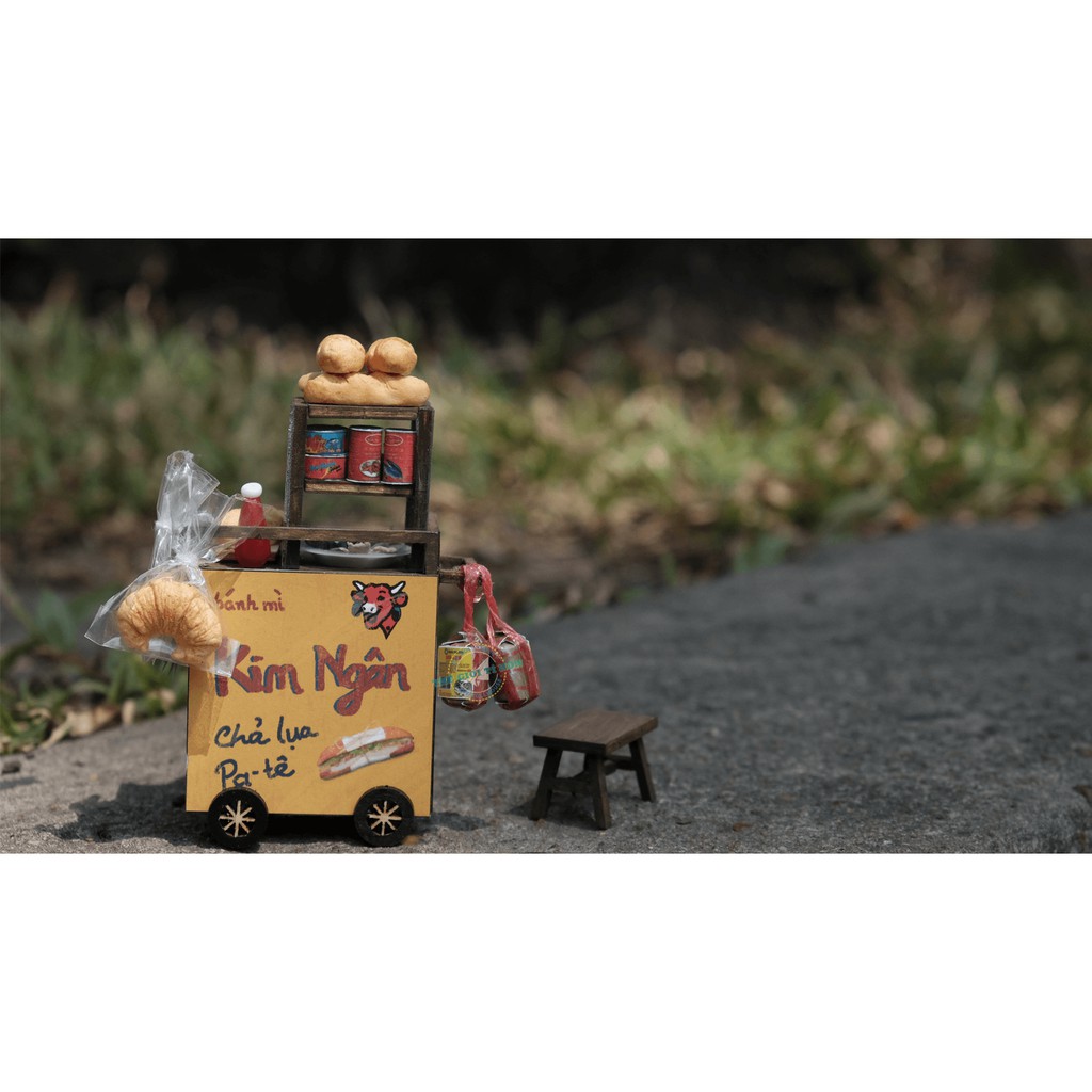 Mô Hình Xe Hàng Rong Sài Gòn Xưa Và Nay - Xe Bánh Mì - HR04