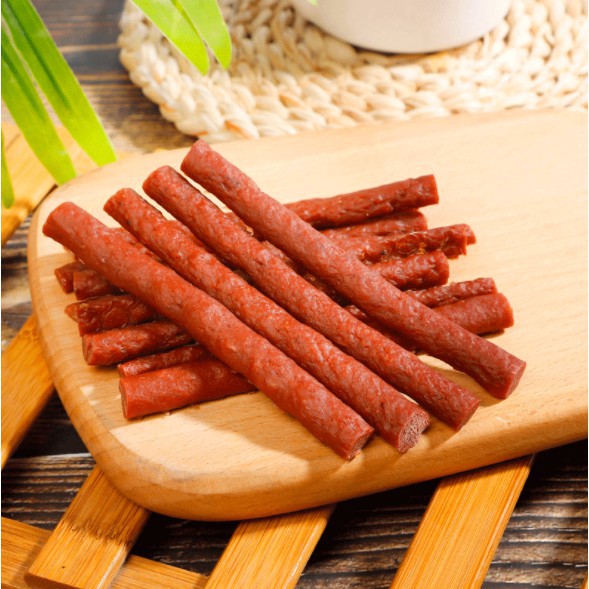 500g Bánh Thưởng Thịt Bò Que Cho Chó Stick Jerky Beef được làm từ thịt bò tươi Úc và New Zealand, chứa nhiều vitamin.