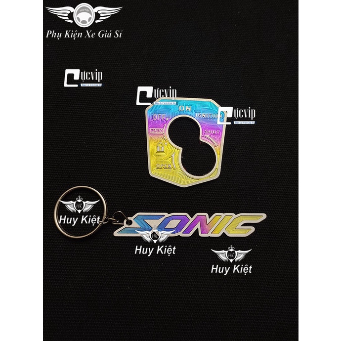 Combo Miếng Dán Ổ Khóa Titan Và Móc Khóa Chữ Sonic Titan Cho Xe Sonic MS4372