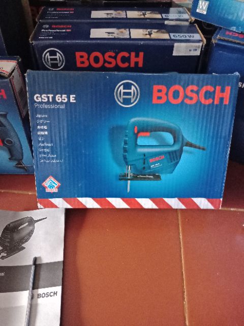 400W Máy cưa lọng Bosch GST 65 E