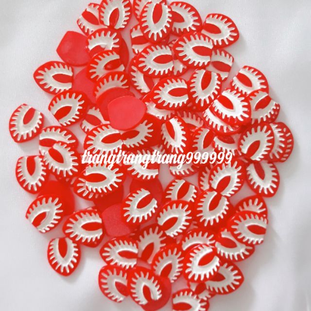 Charm miếng dâu tây