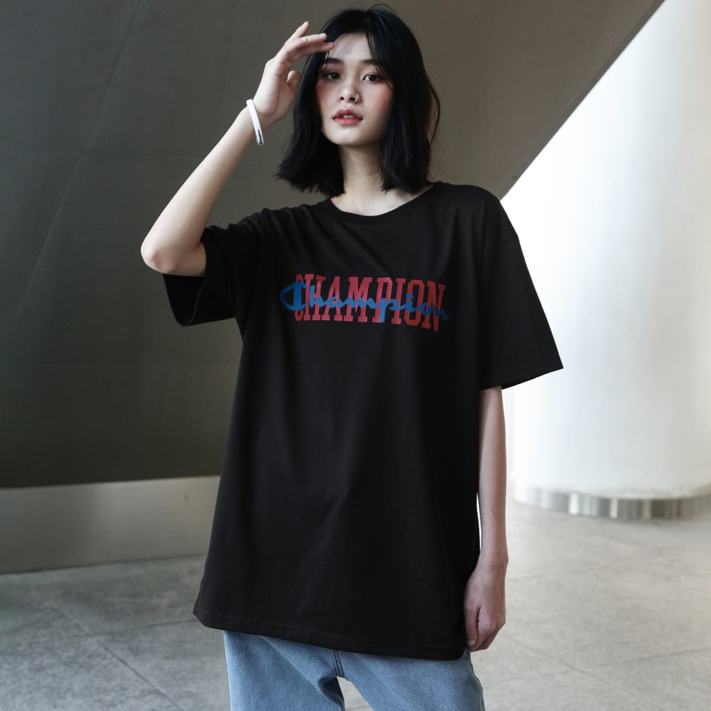 Áo Thun In 2 Kiểu Chữ Xanh Đỏ Champion Màu Đen