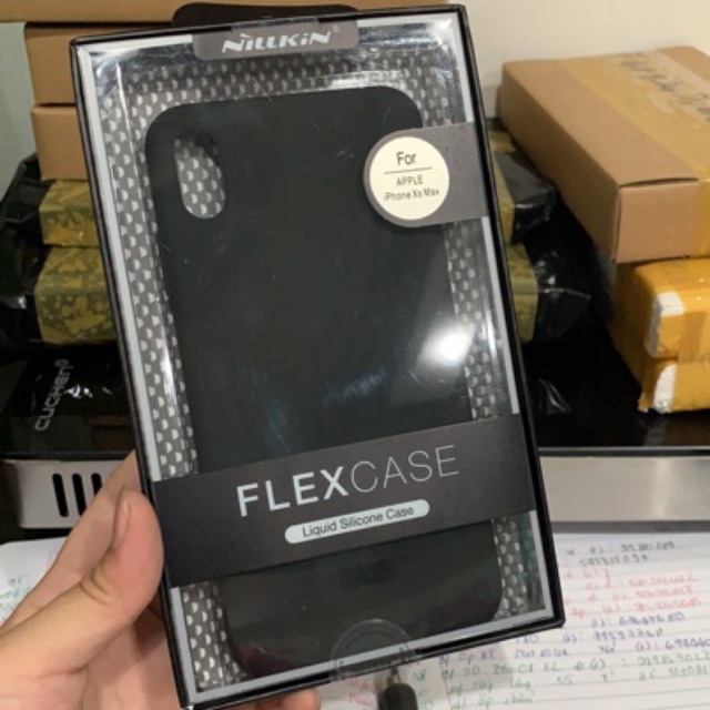 Ốp lưng Nillkin Flex Pure iPhone XS Max lưng chống bám bẩn