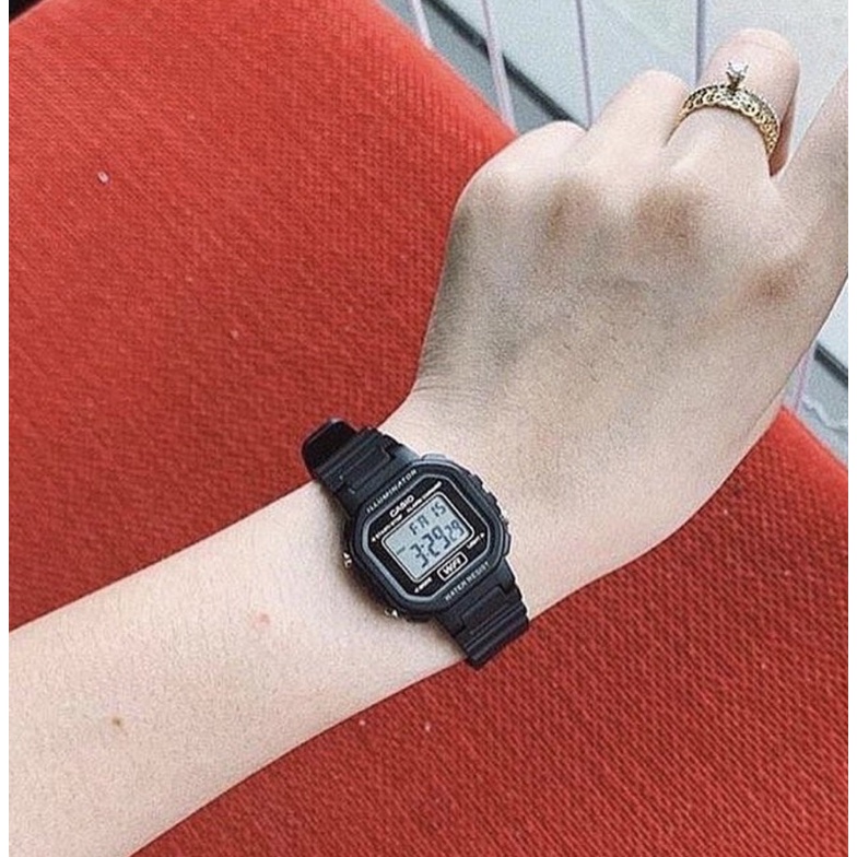 Đồng hồ Nữ Casio LA20WH-1A, đồng hồ chính hãng, dây nhựa đen mặt trắng