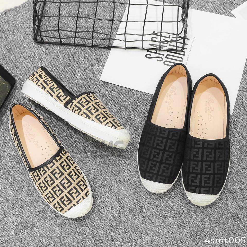 [HOT TREND] Giày Slip On nữ đế bằng thời trang hè xinh xắn | BigBuy360 - bigbuy360.vn