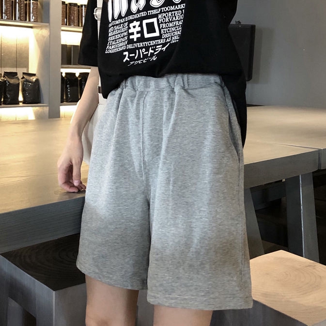 Woman With Ready Neck Short Casual Fashion Short Pants