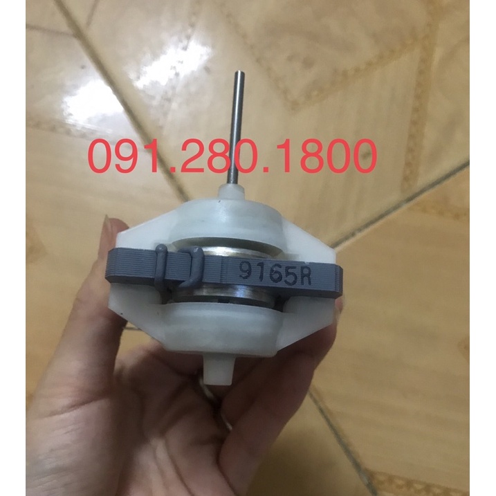 [Mã ELHA22 giảm 5% đơn 300K] Mô tơ quạt gió tủ lạnh SANYO 220V mới chính hãng