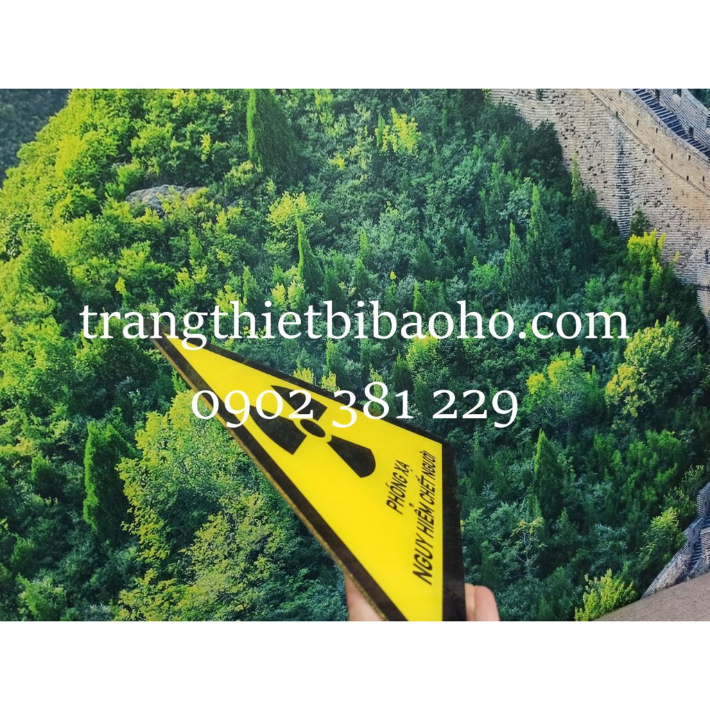 Biển cảnh báo chất phóng xạ nguy hiểm chết người - hình thật