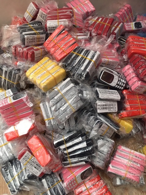 Điện thoại mini 2 sim siêu dễ thương 7 màu : vàng, đỏ, cam, xanh, xám, hồng, đen | BigBuy360 - bigbuy360.vn