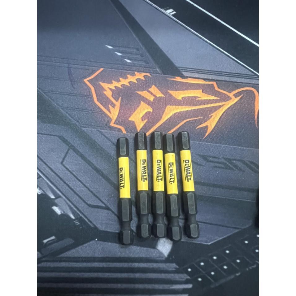 Đầu Lục giác vuông DEWALT cho khoan và bắn vít. BN.