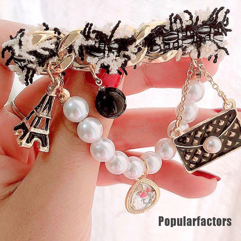 1 Ghim Cài Áo Với Thiết Kế Hoa Pha Lê Và Ngọc Trai