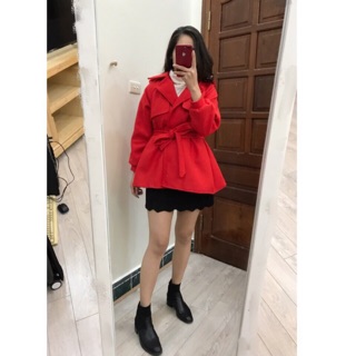 Áo dạ dáng ngắn buộc đai