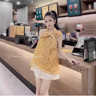 Set áo chấm bi vàng nơ cổ mix quần đùi kem cực xinh
