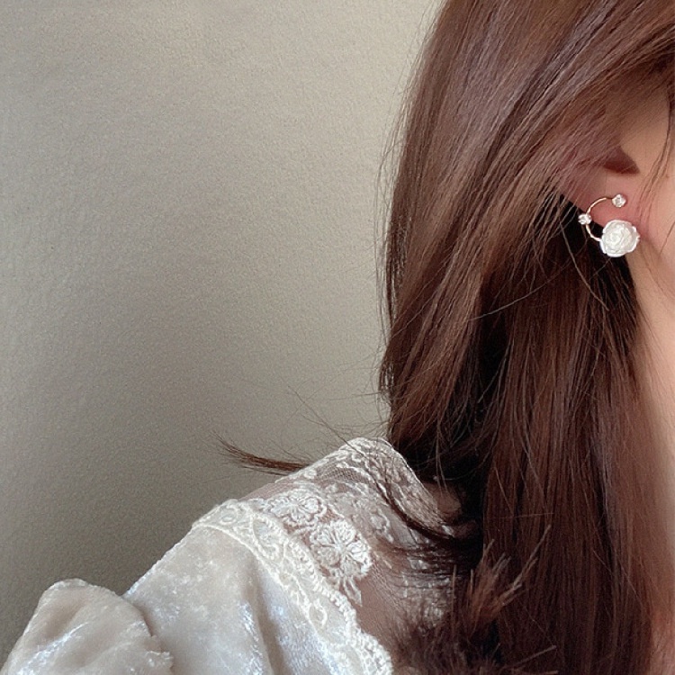 Khuyên Tai Bạc S925 Họa Tiết Hoa Hồng Trắng Đính Đá Phong Cách Thanh Lịch Mới