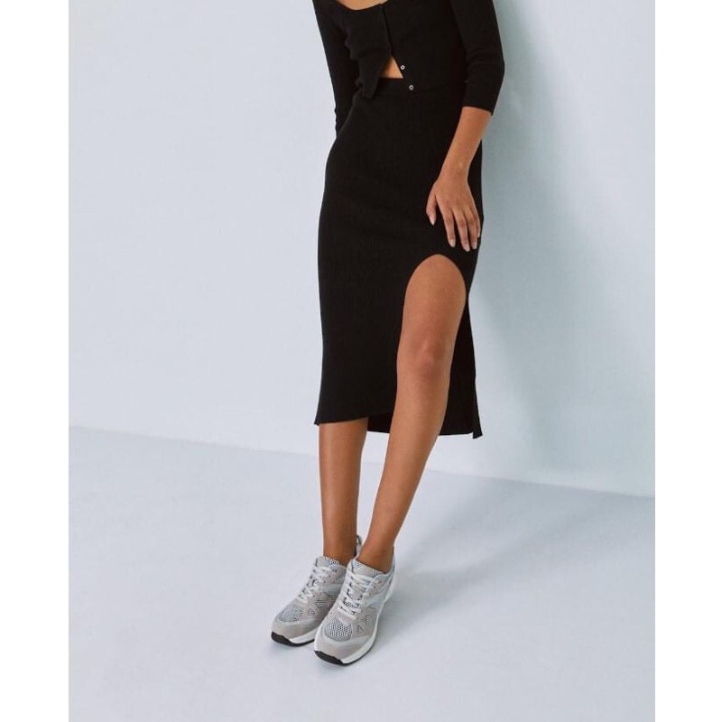 (SALE) Chân váy midi knit Stradivarius Auth sale sz S