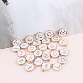 Charm chữ màu trắng từ A đến Z