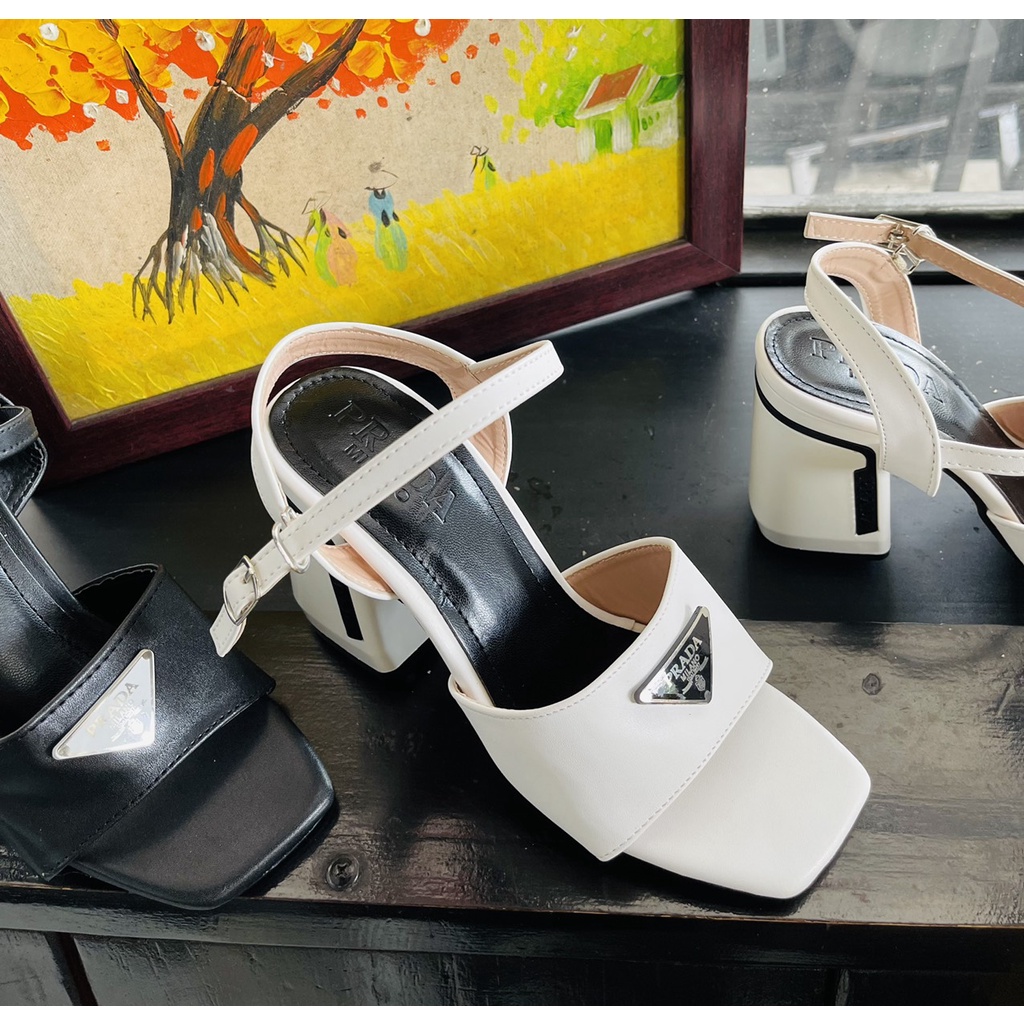 Sandal da mịn khuy tam giác gót trụ to vân kẻ mới - 7P