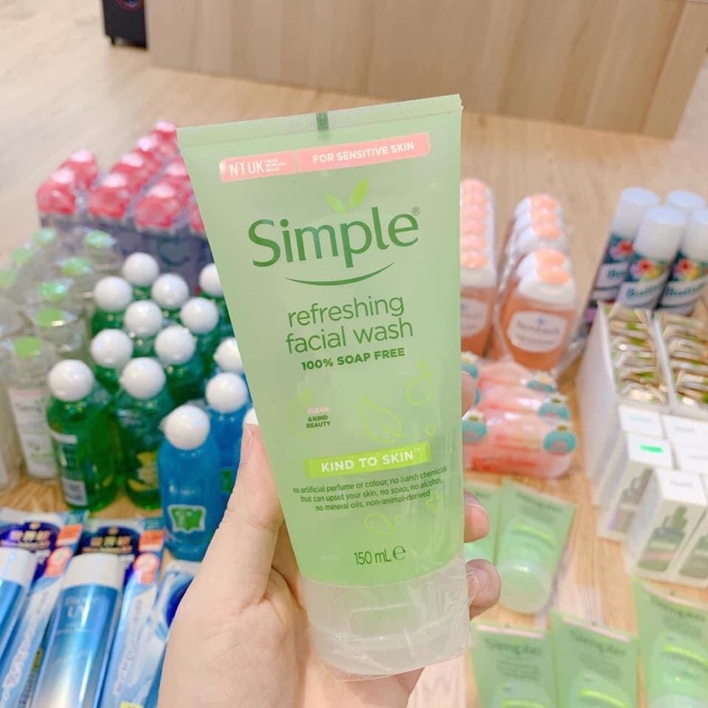 Sữa rửa mặt simple(150ml)