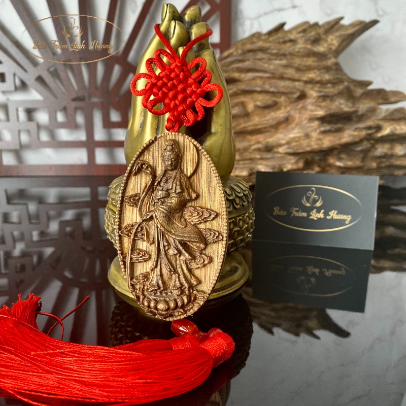 Tượng Phật Trầm Hương - Dây Khánh Phật Quan Thế Âm Treo Xe Trang Trí Ô Tô , Để Phòng May Mắn Bình An - Chạm Khắc
