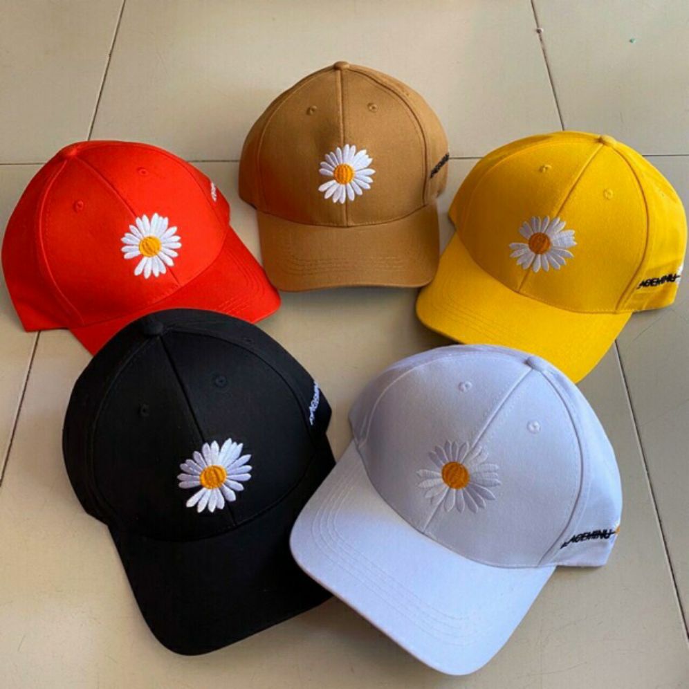 Mũ lưỡi trai thêu hoa cúc HARIQUEEN