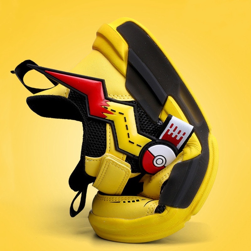 Giày Thể Thao Phối Lưới Thoáng Khí Đế Mềm Chống Trượt In Hình Pikachu Dễ Thương Cho Bé